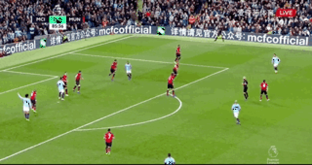 阿圭罗：阿根廷能赢2026世界杯；梅西是巴萨队史最重要的球员