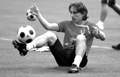 久保建英：赢巴西后俱乐部队友开玩笑问我赢球是不是纯属意外